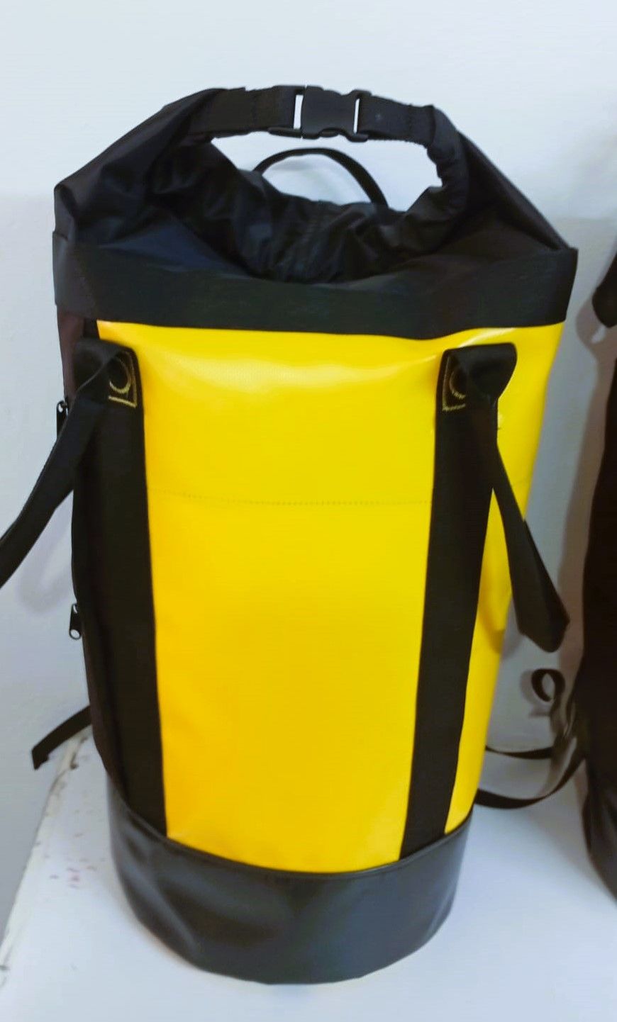 İP TAŞIMA ÇANTASI (BRANDA)